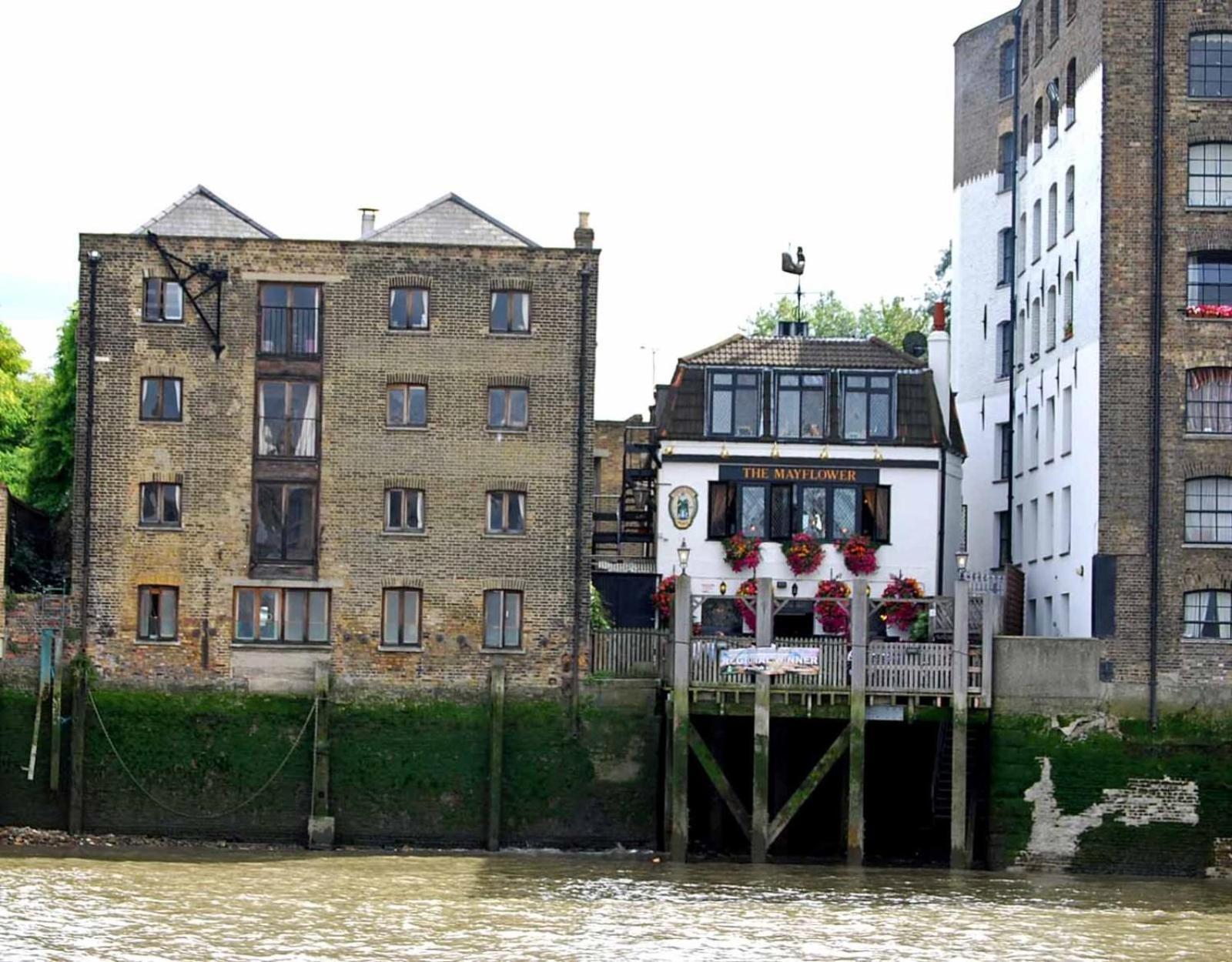 Appartamento 2 Bed With Garden & Free Parking Near The Thames *
